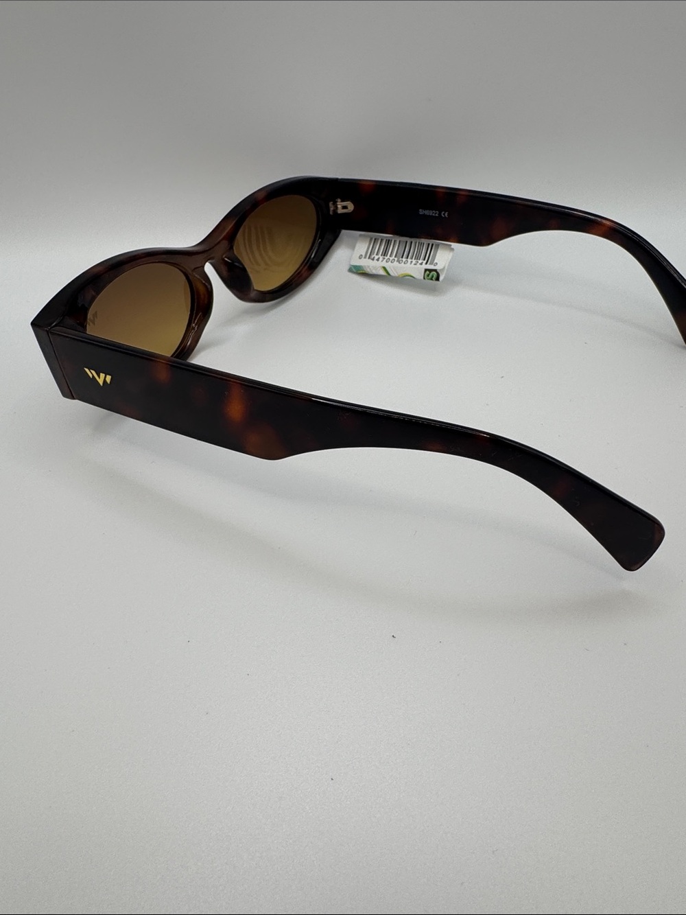 Tortoiseshell Women's Sunglasses - Brown Lenses - Picture 6 of 9